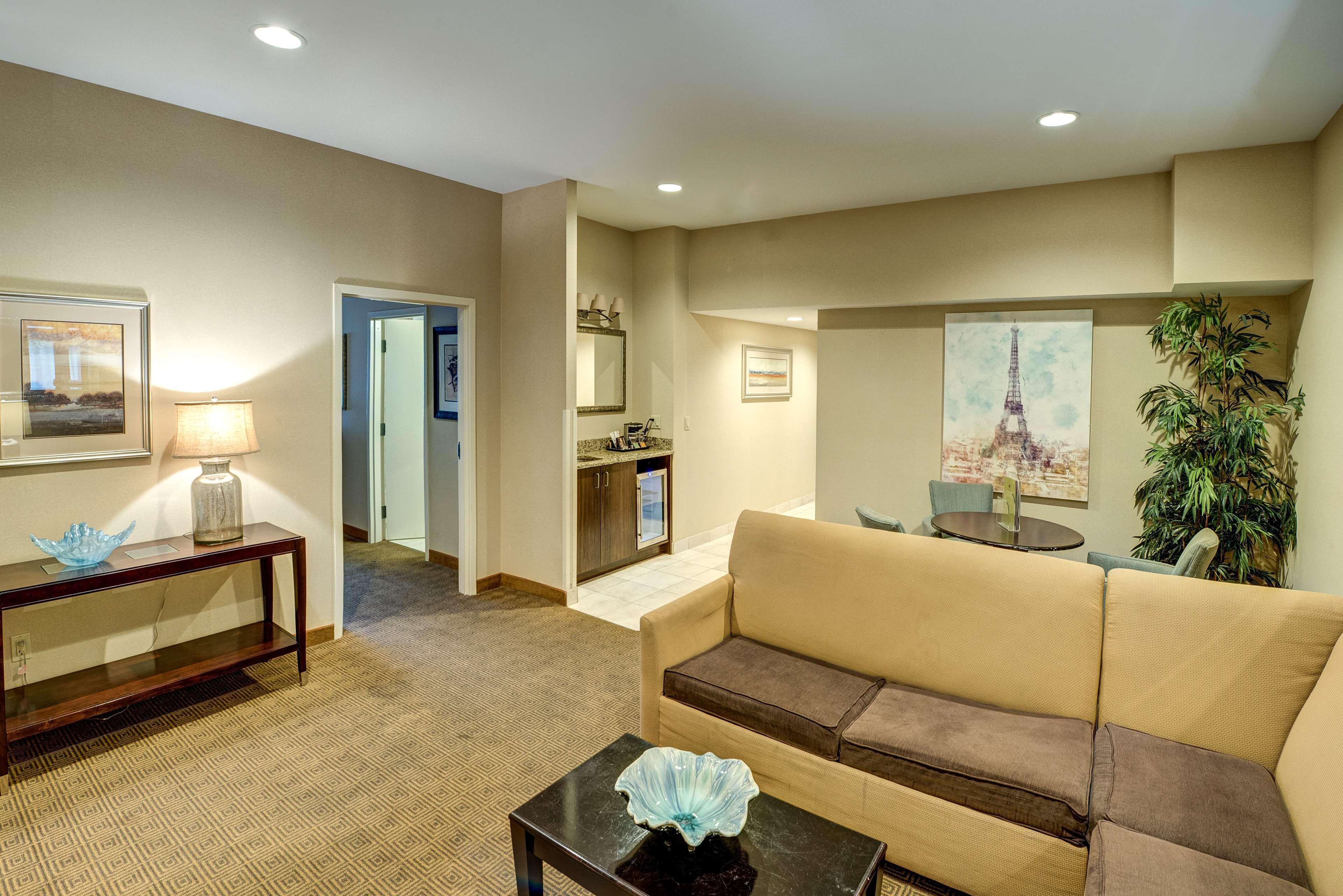 Doubletree By Hilton Tinton Falls-Итонтаун Экстерьер фото