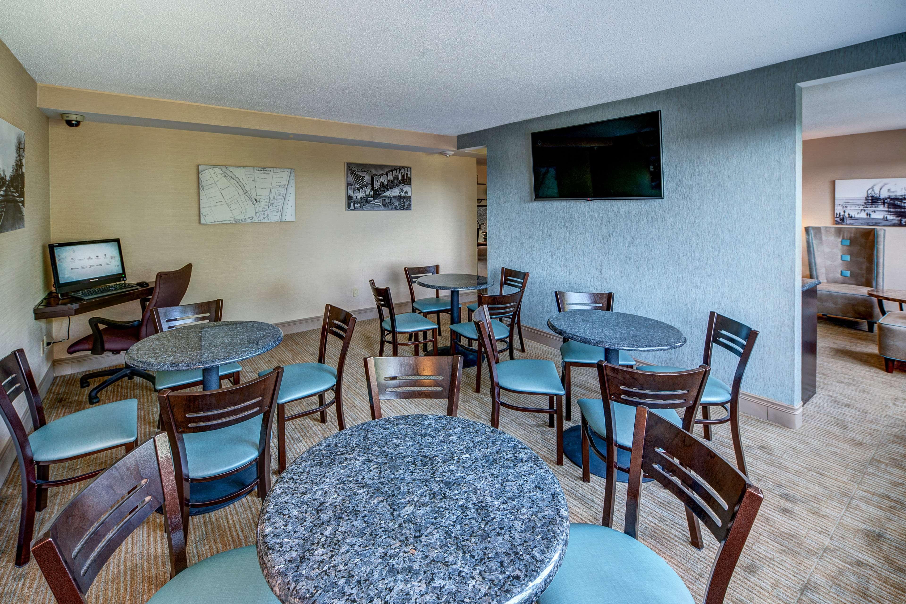 Doubletree By Hilton Tinton Falls-Итонтаун Экстерьер фото