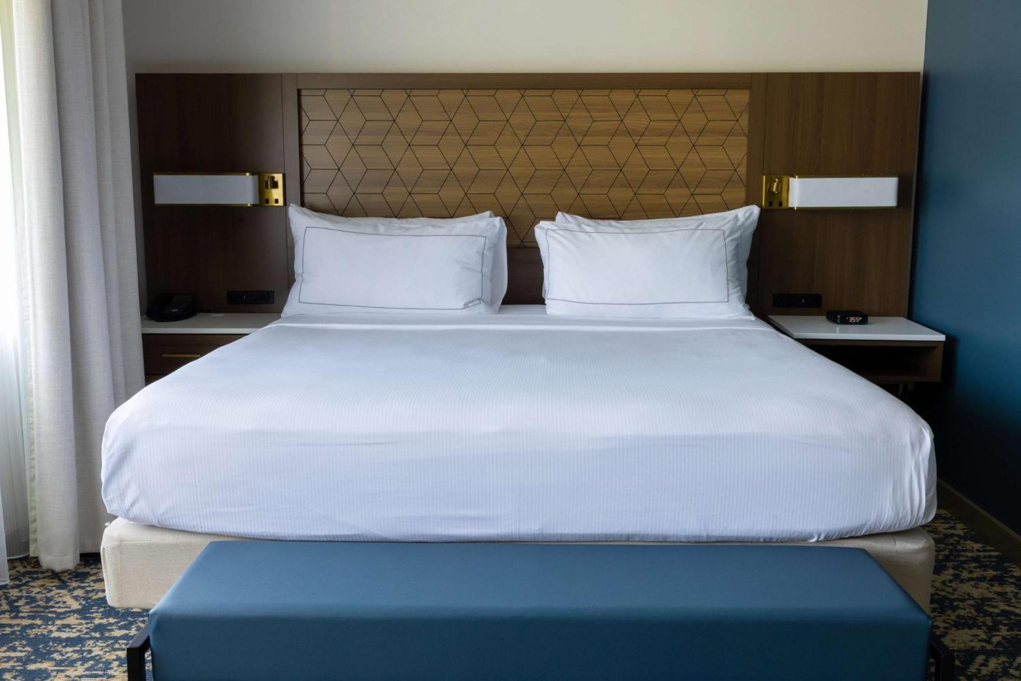 Doubletree By Hilton Tinton Falls-Итонтаун Экстерьер фото