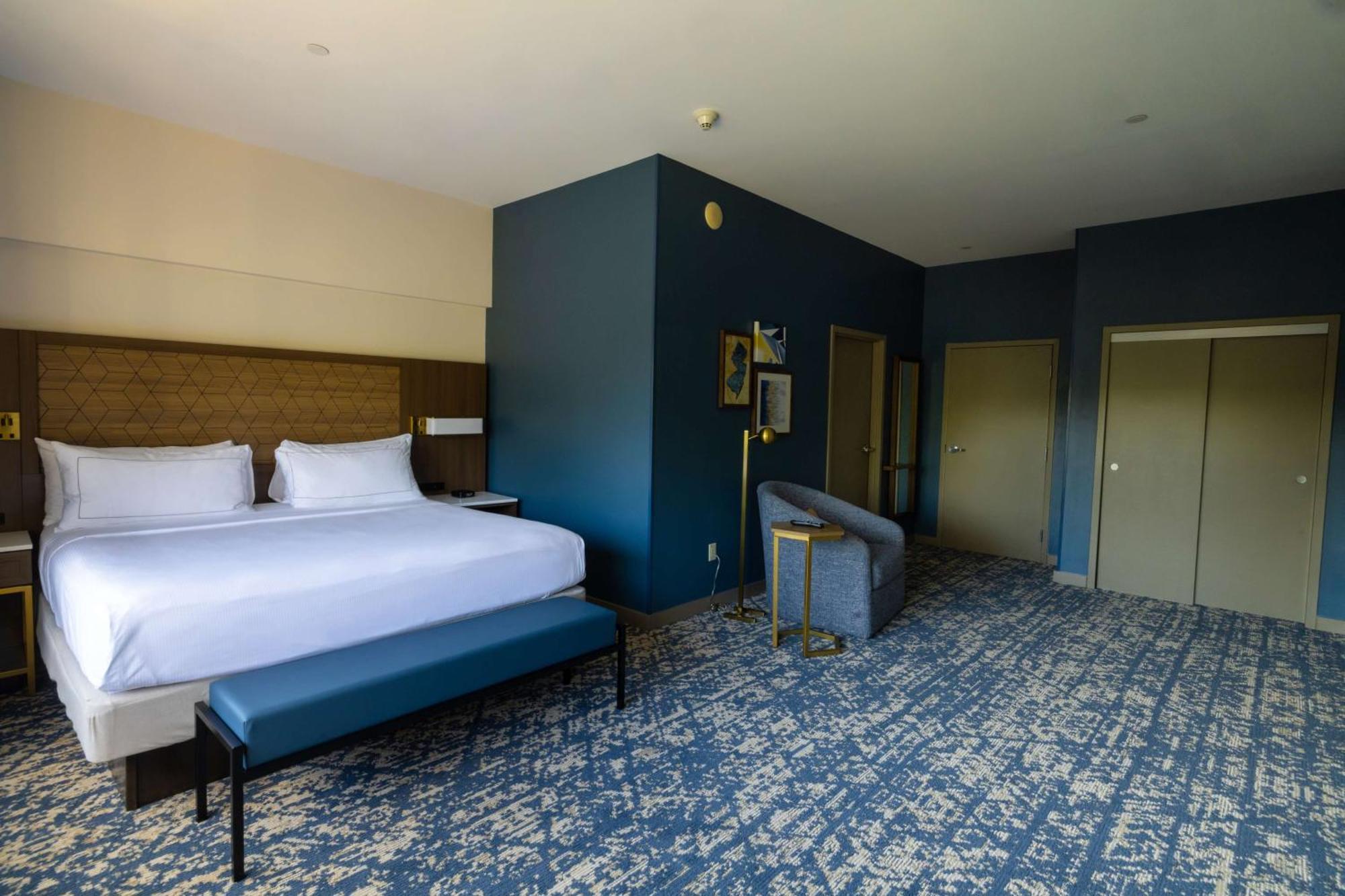 Doubletree By Hilton Tinton Falls-Итонтаун Экстерьер фото
