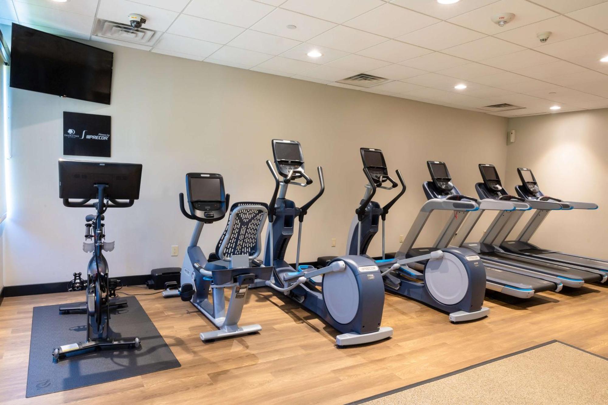 Doubletree By Hilton Tinton Falls-Итонтаун Экстерьер фото