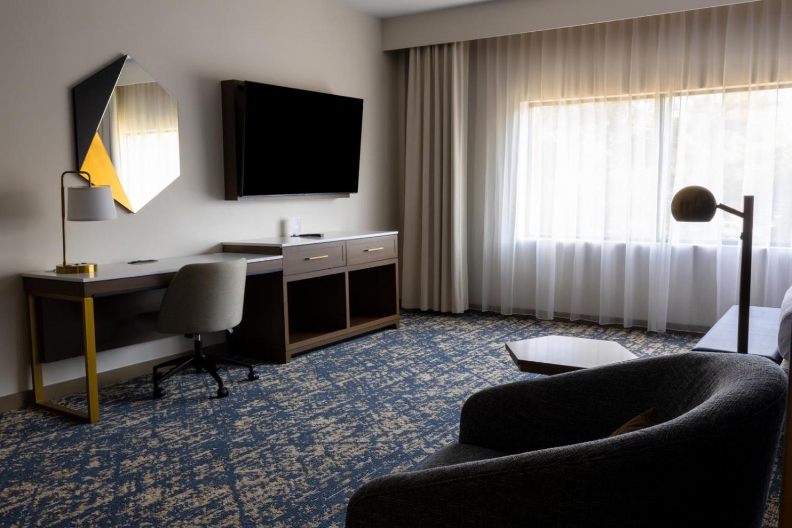 Doubletree By Hilton Tinton Falls-Итонтаун Экстерьер фото