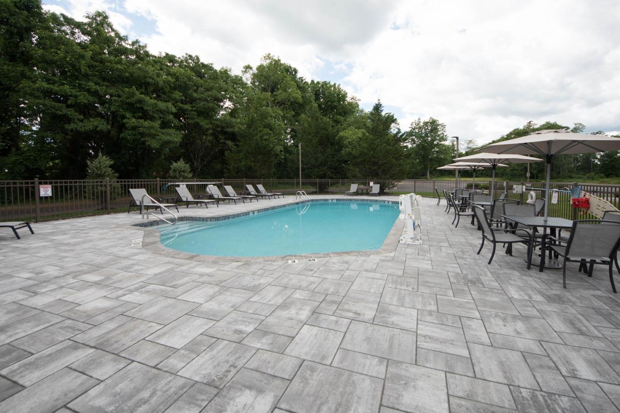 Doubletree By Hilton Tinton Falls-Итонтаун Экстерьер фото