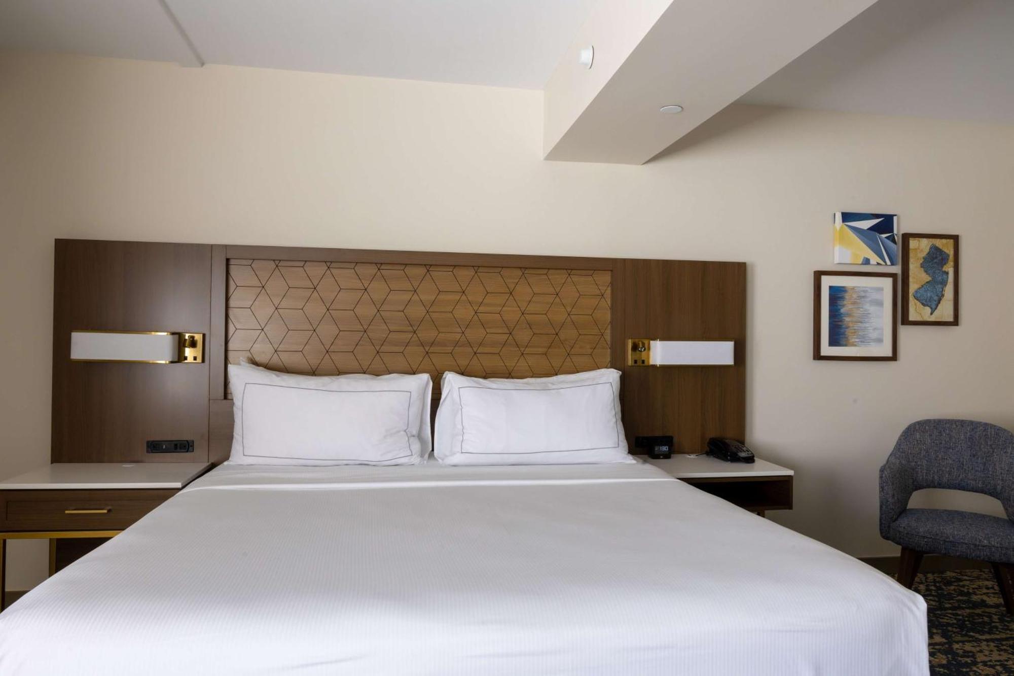 Doubletree By Hilton Tinton Falls-Итонтаун Экстерьер фото